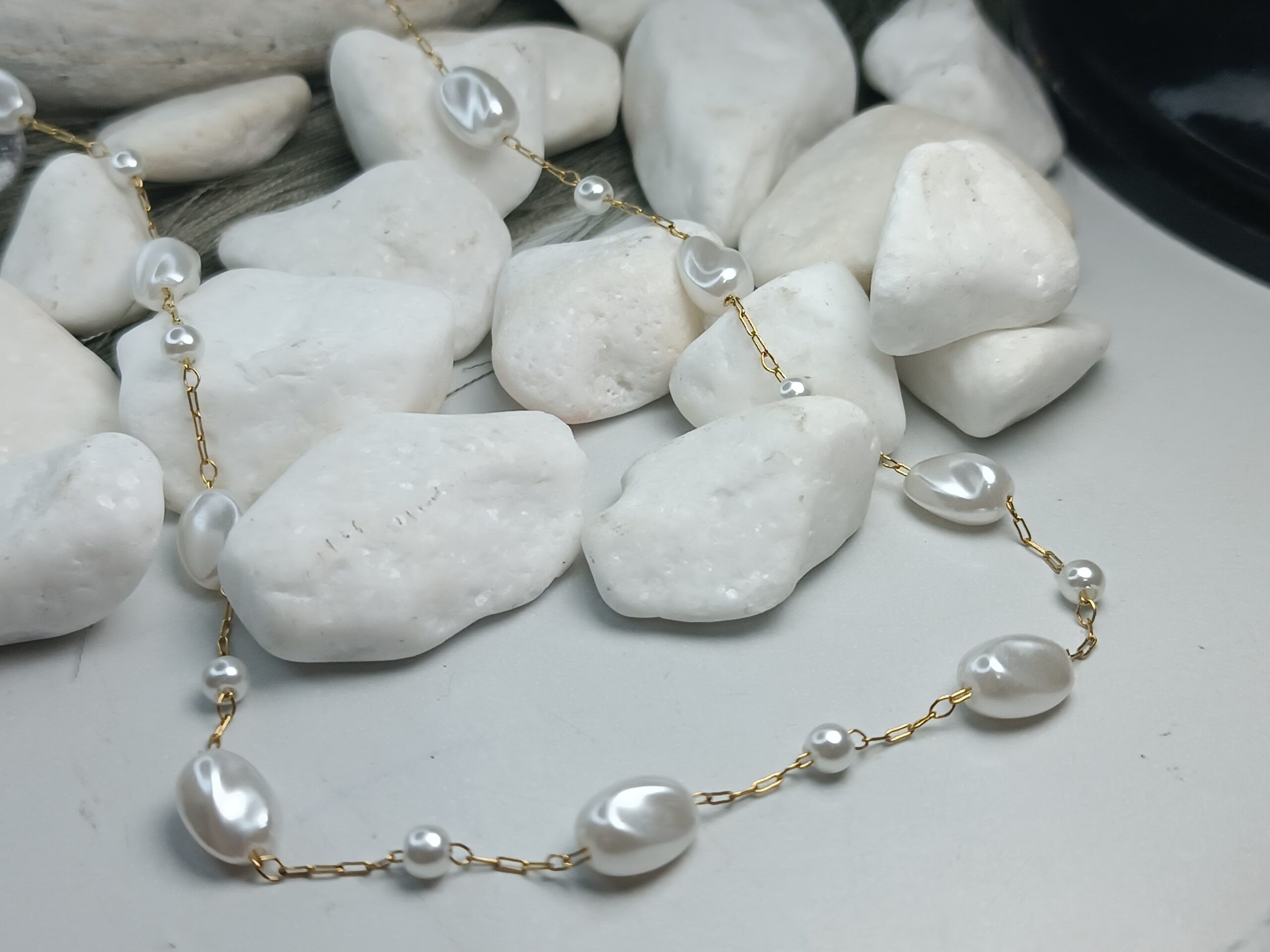 Γυναικείο Κολιέ από Ατσάλι με Λευκές Πέρλες – Minimal & Κομψό(ΚΩΔ:00971) Γυναικείο Κολιέ από Ατσάλι με Λευκές Πέρλες – Minimal & Κομψό(ΚΩΔ:00971)