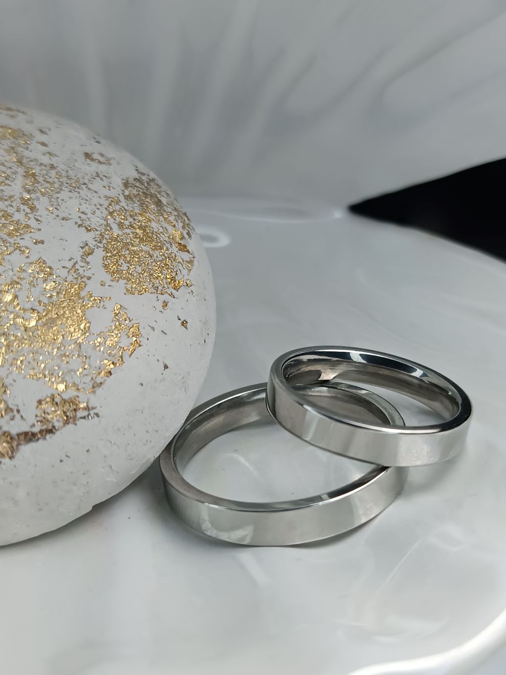 Βέρες Ατσάλι σε Ασημένιο Χρώμα – Minimal & Elegant Δαχτυλίδια για Ζευγάρια (ΚΩΔ:00191) | Kosmimatomania Βέρες Ατσάλι σε Ασημένιο Χρώμα – Minimal & Elegant Δαχτυλίδια για Ζευγάρια (ΚΩΔ:00191) | Kosmimatomania