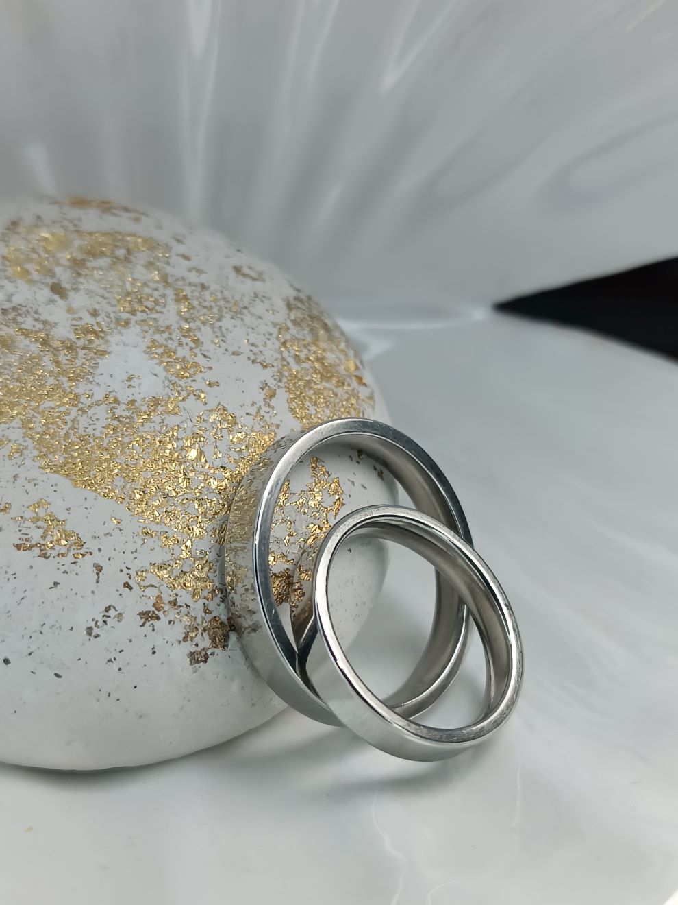 Βέρες Ατσάλι σε Ασημένιο Χρώμα – Minimal & Elegant Δαχτυλίδια για Ζευγάρια (ΚΩΔ:00191) | Kosmimatomania Βέρες Ατσάλι σε Ασημένιο Χρώμα – Minimal & Elegant Δαχτυλίδια για Ζευγάρια (ΚΩΔ:00191) | Kosmimatomania