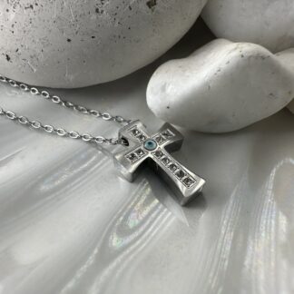 Σταυρός από Ατσάλι με Ματάκι (ΚΩΔ:44991) & Διάφανα Κρύσταλλα | Kosmimatomania Σταυρός από Ατσάλι με Ματάκι (ΚΩΔ:44991) & Διάφανα Κρύσταλλα | Kosmimatomania