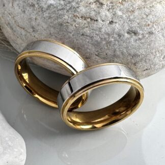 Βέρες Ασήμι Καθρέφτης με Χρυσές Άκρες από Ατσάλι | Κομψές & Ανθεκτικές (ΚΩΔ:00741) | Kosmimatomania.gr Βέρες Ασήμι Καθρέφτης με Χρυσές Άκρες από Ατσάλι | Κομψές & Ανθεκτικές (ΚΩΔ:00741) | Kosmimatomania.gr