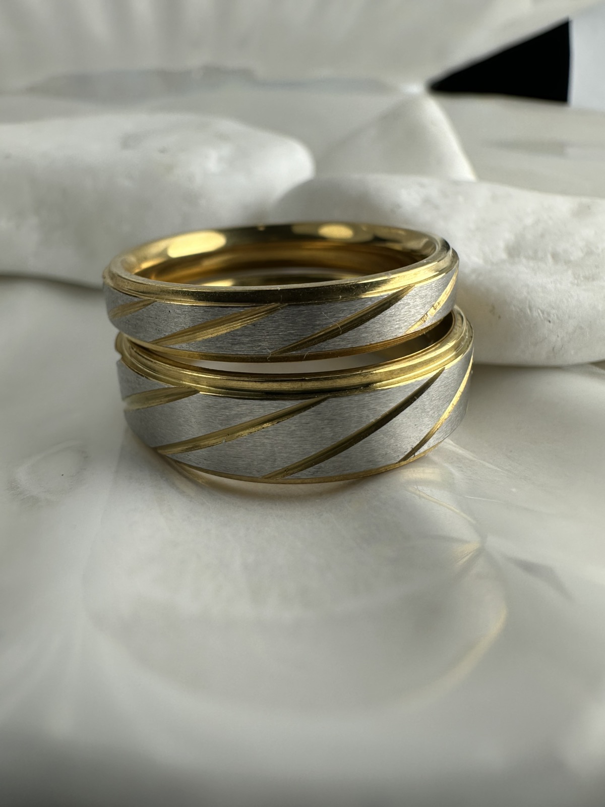 Βέρες από Ατσάλι Δίχρωμες Χρυσό & Ασημί (ΚΩΔ:44771) – Πολυτελές Σετ Γάμου | Kosmimatomania.gr Βέρες από Ατσάλι Δίχρωμες Χρυσό & Ασημί (ΚΩΔ:44771) – Πολυτελές Σετ Γάμου | Kosmimatomania.gr