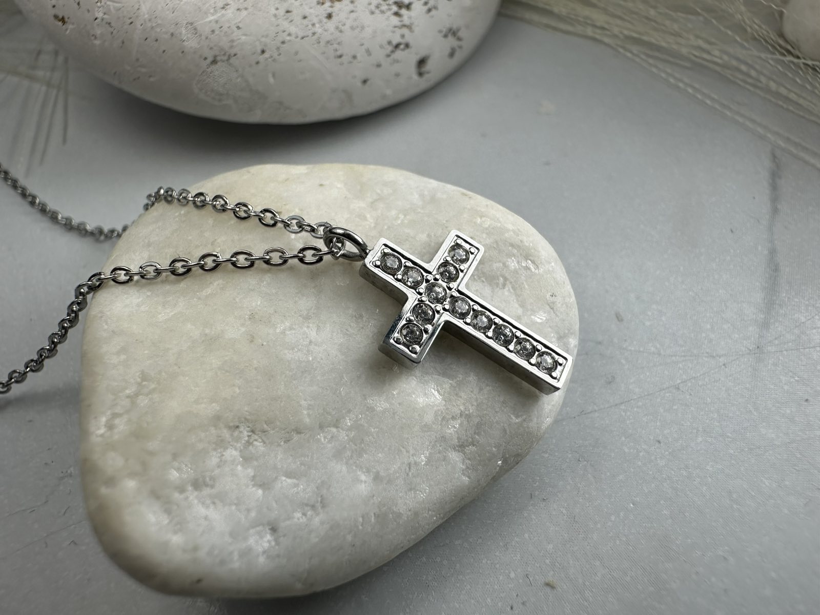 Σταυρός από Ανοξείδωτο Ατσάλι με Πέτρες (ΚΩΔ:77441) – Λαμπερός & Διαχρονικός | Kosmimatomaniа.gr Σταυρός από Ανοξείδωτο Ατσάλι με Πέτρες (ΚΩΔ:77441) – Λαμπερός & Διαχρονικός | Kosmimatomaniа.gr