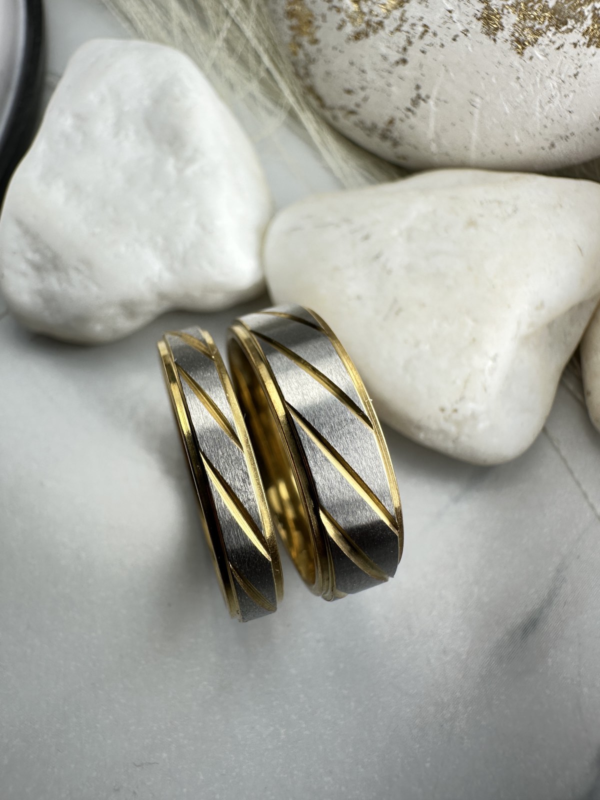 Βέρες από Ατσάλι Δίχρωμες Χρυσό & Ασημί (ΚΩΔ:44771) – Πολυτελές Σετ Γάμου | Kosmimatomania.gr Βέρες από Ατσάλι Δίχρωμες Χρυσό & Ασημί (ΚΩΔ:44771) – Πολυτελές Σετ Γάμου | Kosmimatomania.gr