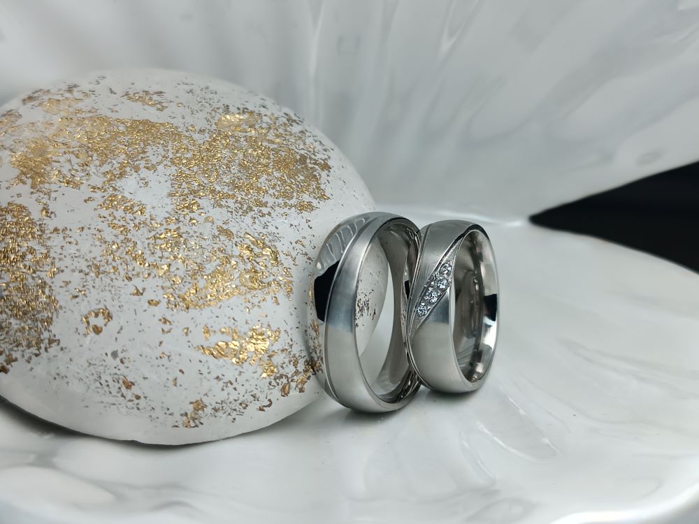 Βέρες γάμου Ασημί από Ατσάλι με Ματ & Λουστρέ – Γυναικεία με Στρας (ΚΩΔ:22147) | Kosmimatomania Βέρες γάμου Ασημί από Ατσάλι με Ματ & Λουστρέ – Γυναικεία με Στρας (ΚΩΔ:22147) | Kosmimatomania