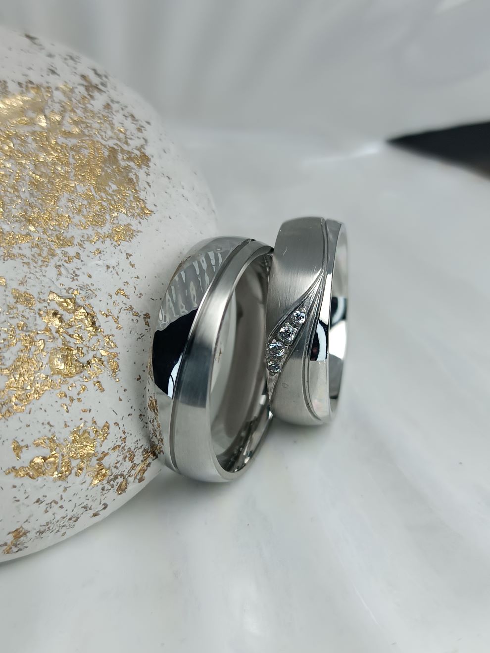 Βέρες γάμου Ασημί από Ατσάλι με Ματ & Λουστρέ – Γυναικεία με Στρας (ΚΩΔ:22147) | Kosmimatomania Βέρες γάμου Ασημί από Ατσάλι με Ματ & Λουστρέ – Γυναικεία με Στρας (ΚΩΔ:22147) | Kosmimatomania