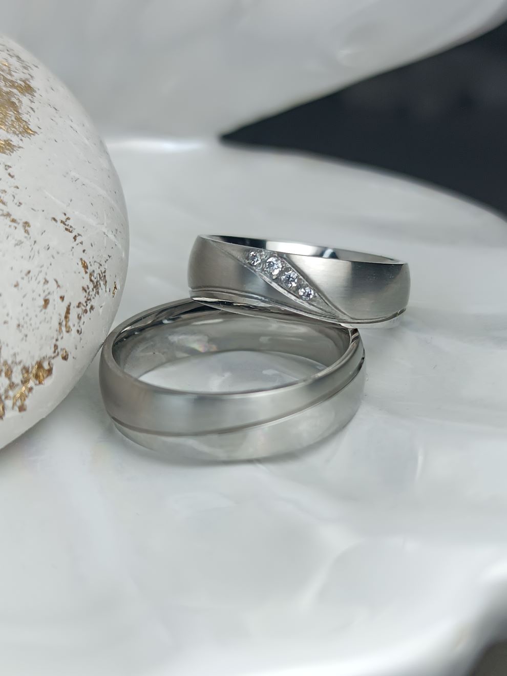 Βέρες γάμου Ασημί από Ατσάλι με Ματ & Λουστρέ – Γυναικεία με Στρας (ΚΩΔ:22147) | Kosmimatomania Βέρες γάμου Ασημί από Ατσάλι με Ματ & Λουστρέ – Γυναικεία με Στρας (ΚΩΔ:22147) | Kosmimatomania