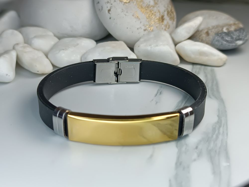 Ανδρικό Βραχιόλι Μαύρο με Λεπτομέρειες από Ατσάλι και Χρυσή Πλάκα (ΚΩΔ:7411)| Μοντέρνο & Κομψό | Kosmimatomania.gr Ανδρικό Βραχιόλι Μαύρο με Λεπτομέρειες από Ατσάλι και Χρυσή Πλάκα (ΚΩΔ:7411)| Μοντέρνο & Κομψό | Kosmimatomania.gr