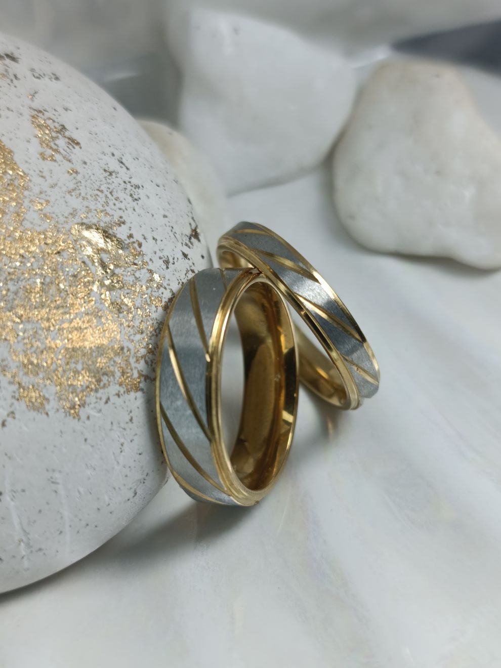 Βέρες από Ατσάλι Δίχρωμες Χρυσό & Ασημί (ΚΩΔ:44771) – Πολυτελές Σετ Γάμου | Kosmimatomania.gr Βέρες από Ατσάλι Δίχρωμες Χρυσό & Ασημί (ΚΩΔ:44771) – Πολυτελές Σετ Γάμου | Kosmimatomania.gr