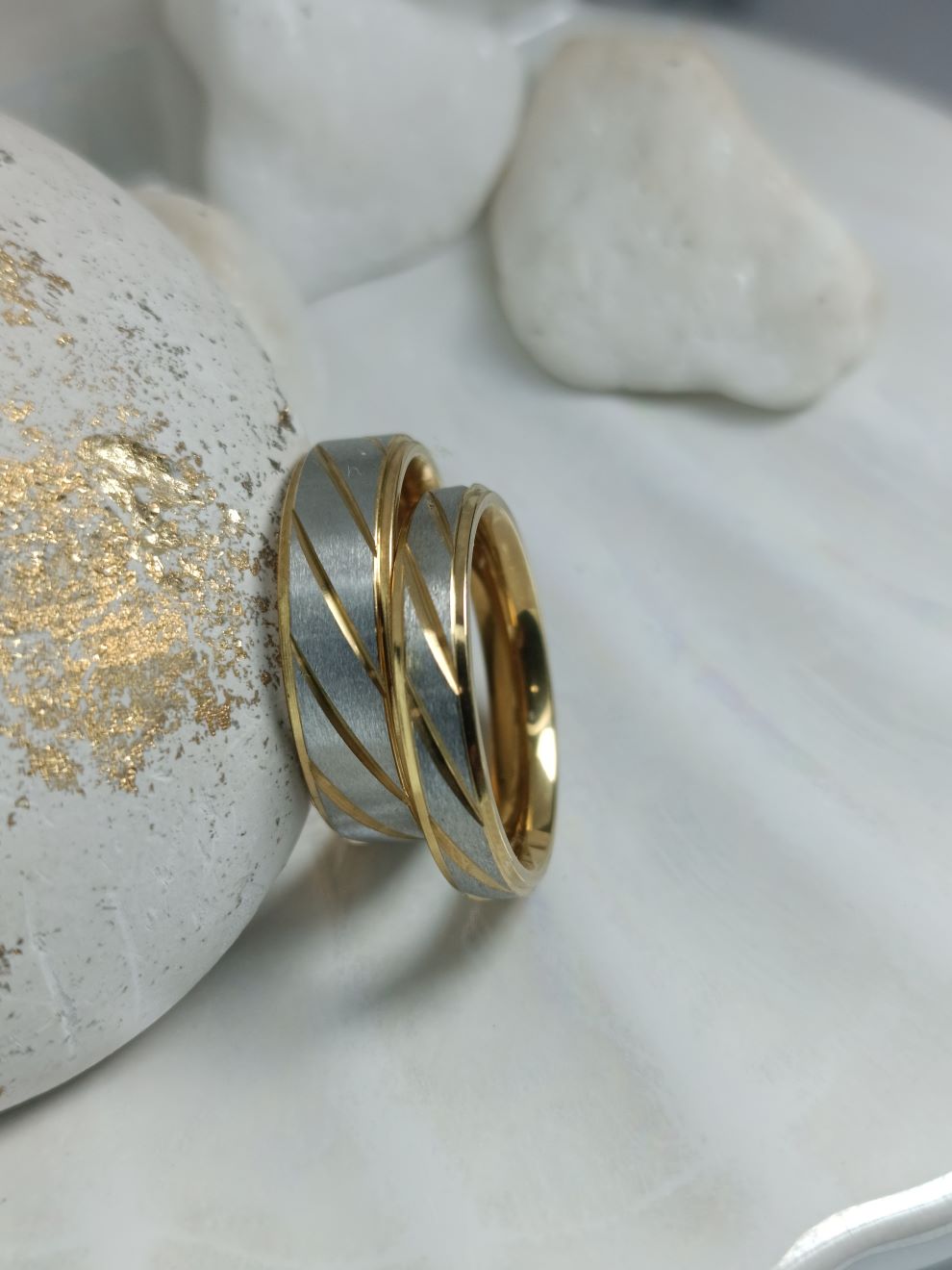 Βέρες από Ατσάλι Δίχρωμες Χρυσό & Ασημί (ΚΩΔ:44771) – Πολυτελές Σετ Γάμου | Kosmimatomania.gr Βέρες από Ατσάλι Δίχρωμες Χρυσό & Ασημί (ΚΩΔ:44771) – Πολυτελές Σετ Γάμου | Kosmimatomania.gr