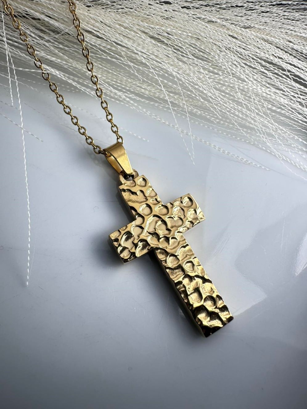 Χρυσός Σταυρός από Ανοξείδωτο Ατσάλι με Σφυρήλατη Υφή (ΚΩΔ:81569)| Kosmimatomania.gr Χρυσός Σταυρός από Ανοξείδωτο Ατσάλι με Σφυρήλατη Υφή (ΚΩΔ:81569)| Kosmimatomania.gr