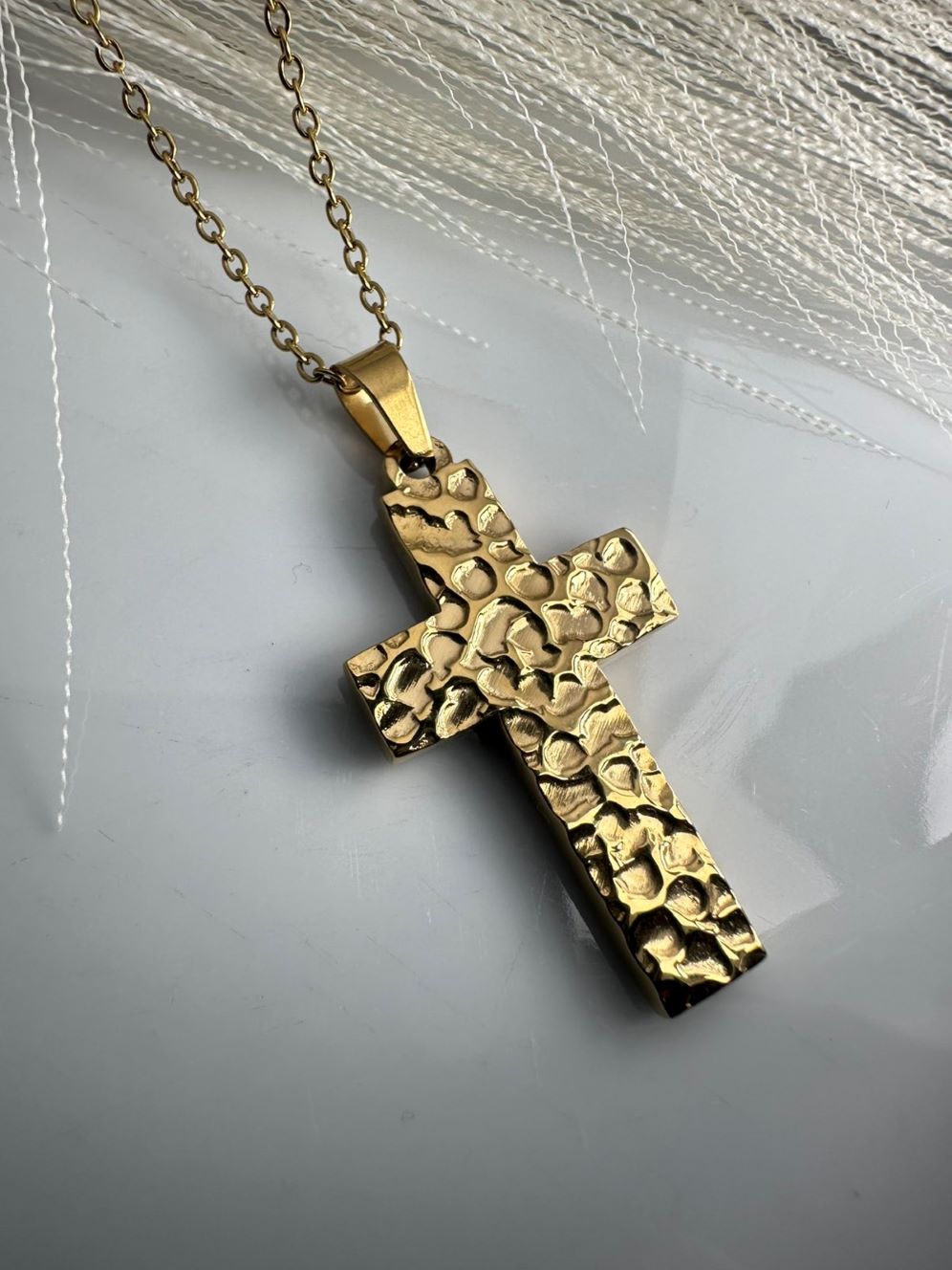 Χρυσός Σταυρός από Ανοξείδωτο Ατσάλι με Σφυρήλατη Υφή (ΚΩΔ:81569)| Kosmimatomania.gr Χρυσός Σταυρός από Ανοξείδωτο Ατσάλι με Σφυρήλατη Υφή (ΚΩΔ:81569)| Kosmimatomania.gr