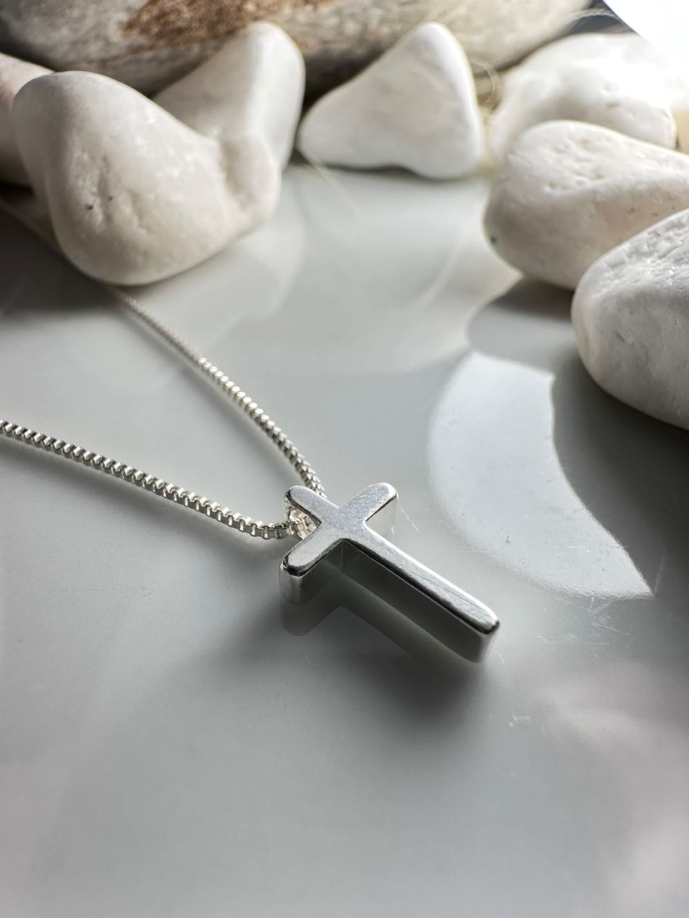 Κολιέ Σταυρός από Ανοξείδωτο Ατσάλι σε Ασημί – Minimal Unisex Μενταγιόν (ΚΩΔ:884447) | Kosmimatomania Κολιέ Σταυρός από Ανοξείδωτο Ατσάλι σε Ασημί – Minimal Unisex Μενταγιόν (ΚΩΔ:884447) | Kosmimatomania