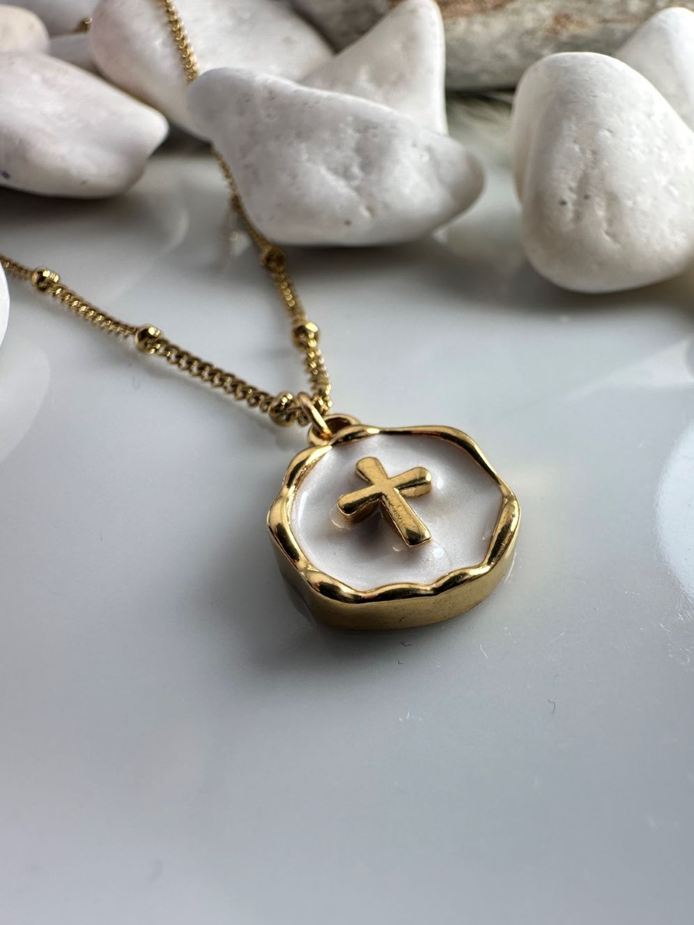 Πλακέτα με Σταυρό από Ανοξείδωτο Ατσάλι (ΚΩΔ:55179)– Χρυσό Χρώμα | Kosmimatomania.gr Πλακέτα με Σταυρό από Ανοξείδωτο Ατσάλι (ΚΩΔ:55179)– Χρυσό Χρώμα | Kosmimatomania.gr