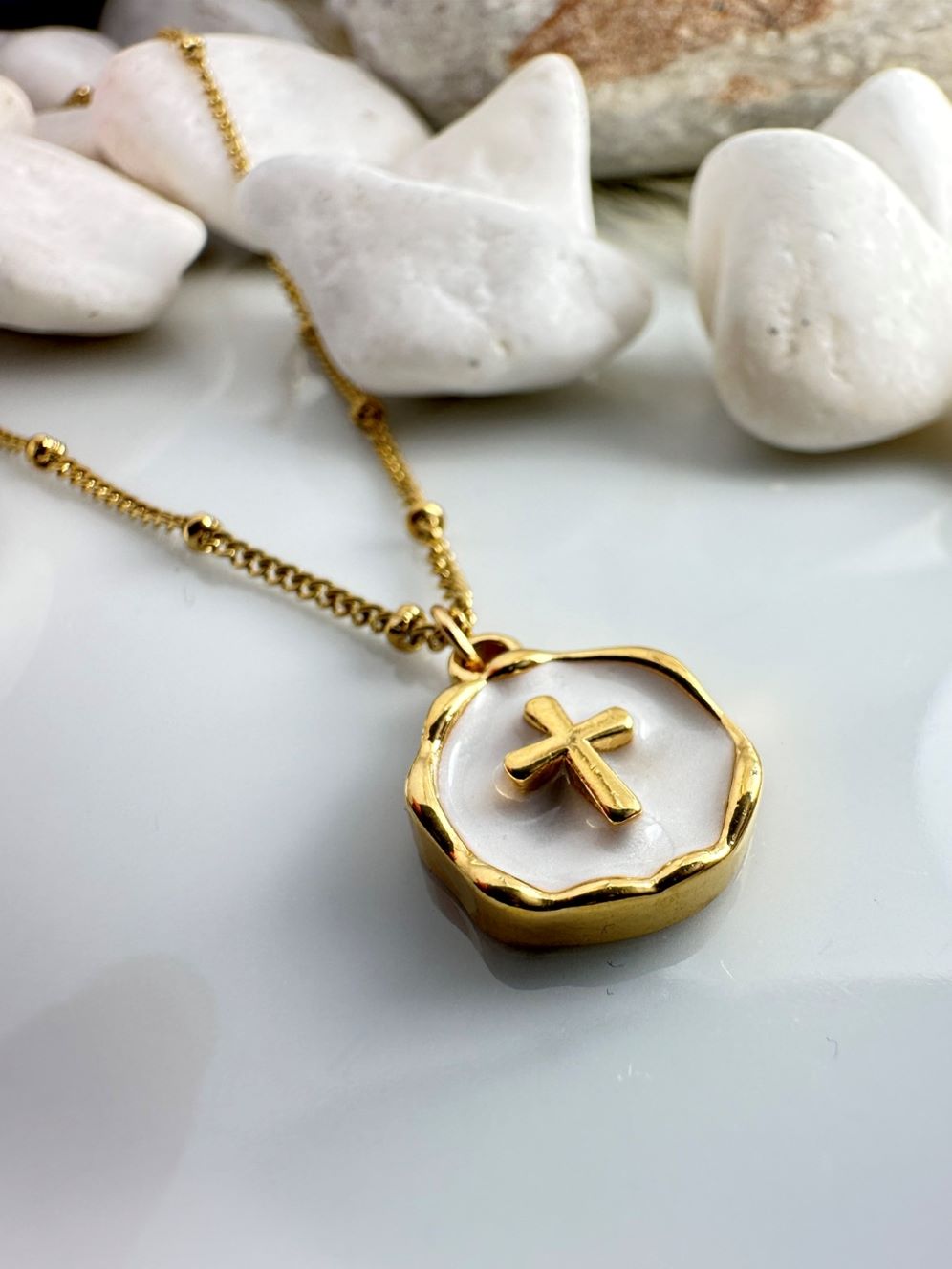 Πλακέτα με Σταυρό από Ανοξείδωτο Ατσάλι (ΚΩΔ:55179)– Χρυσό Χρώμα | Kosmimatomania.gr Πλακέτα με Σταυρό από Ανοξείδωτο Ατσάλι (ΚΩΔ:55179)– Χρυσό Χρώμα | Kosmimatomania.gr